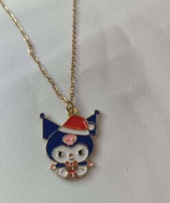 COLLAR CON CON DIJE  NAVIDEÑO DE KUROMI